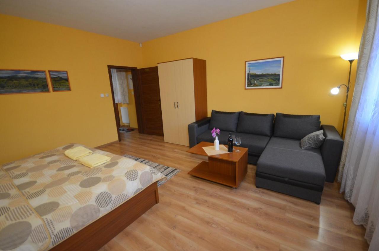 Apartmany Best I. Бешеньова Екстер'єр фото
