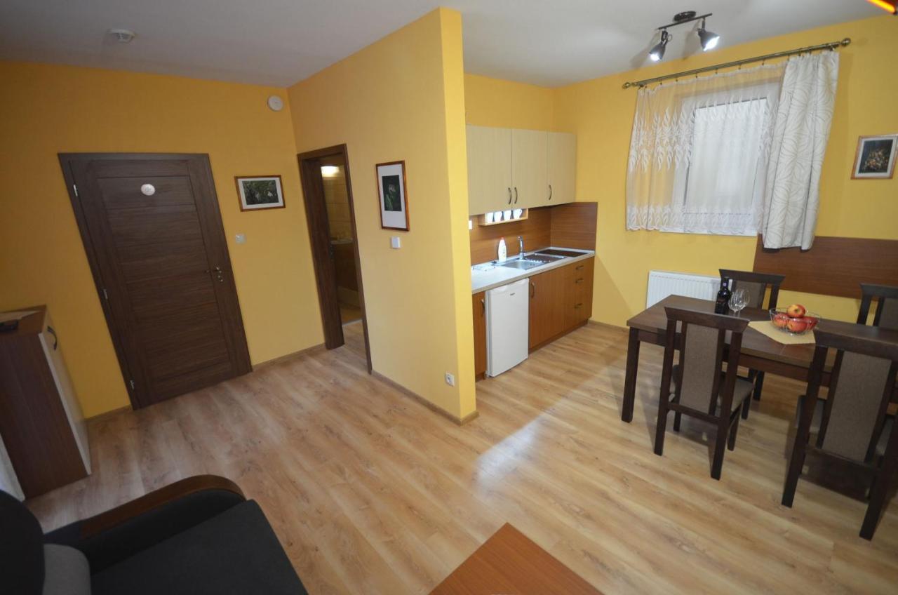 Apartmany Best I. Бешеньова Екстер'єр фото