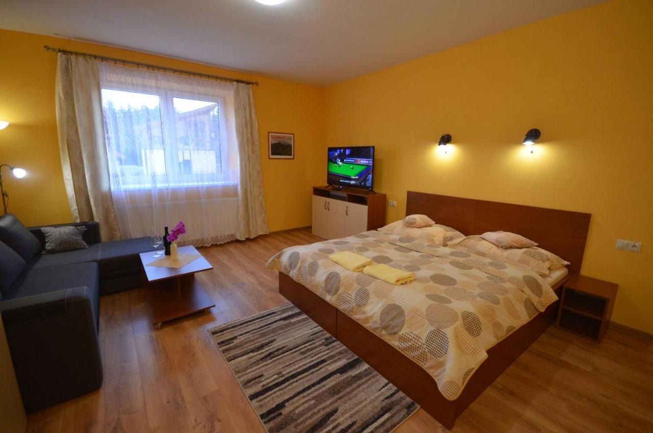 Apartmany Best I. Бешеньова Екстер'єр фото